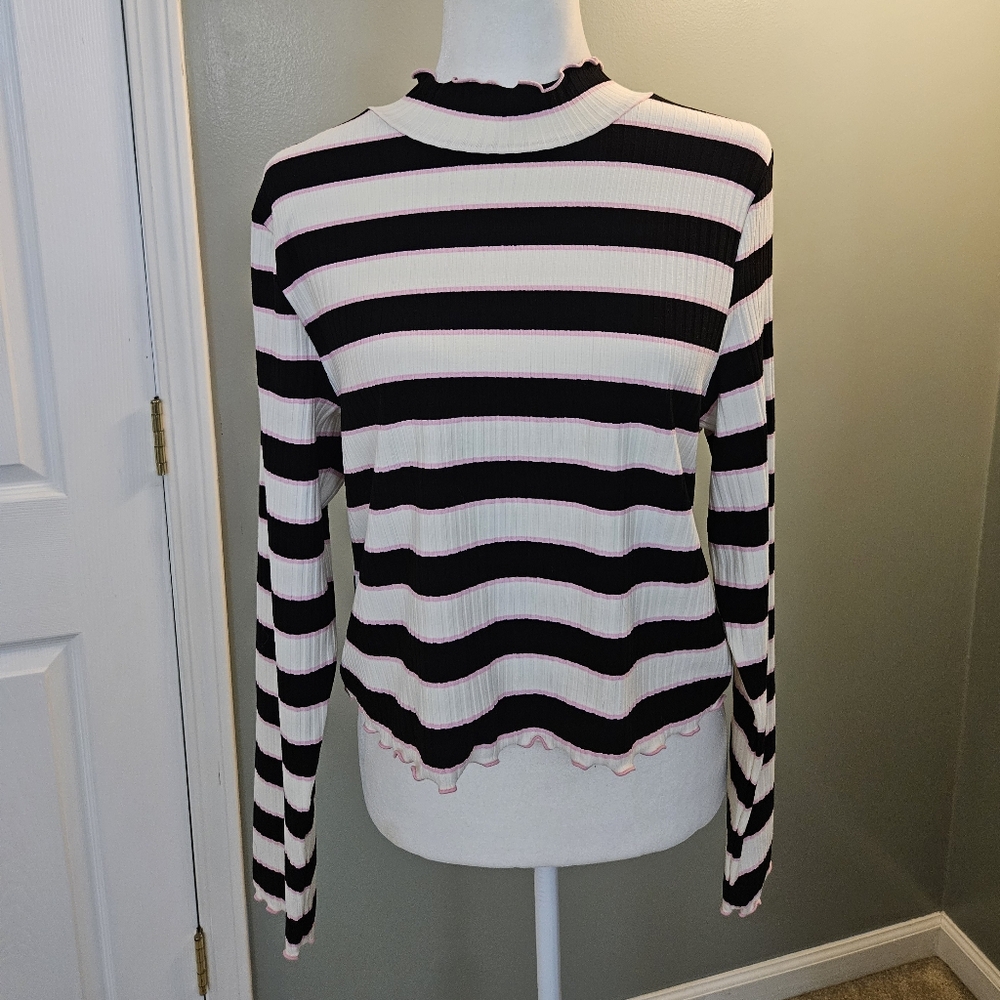 Juicy Couture Striped Black and White Women's Top Size XL New With Tags - Picture 1 of 14